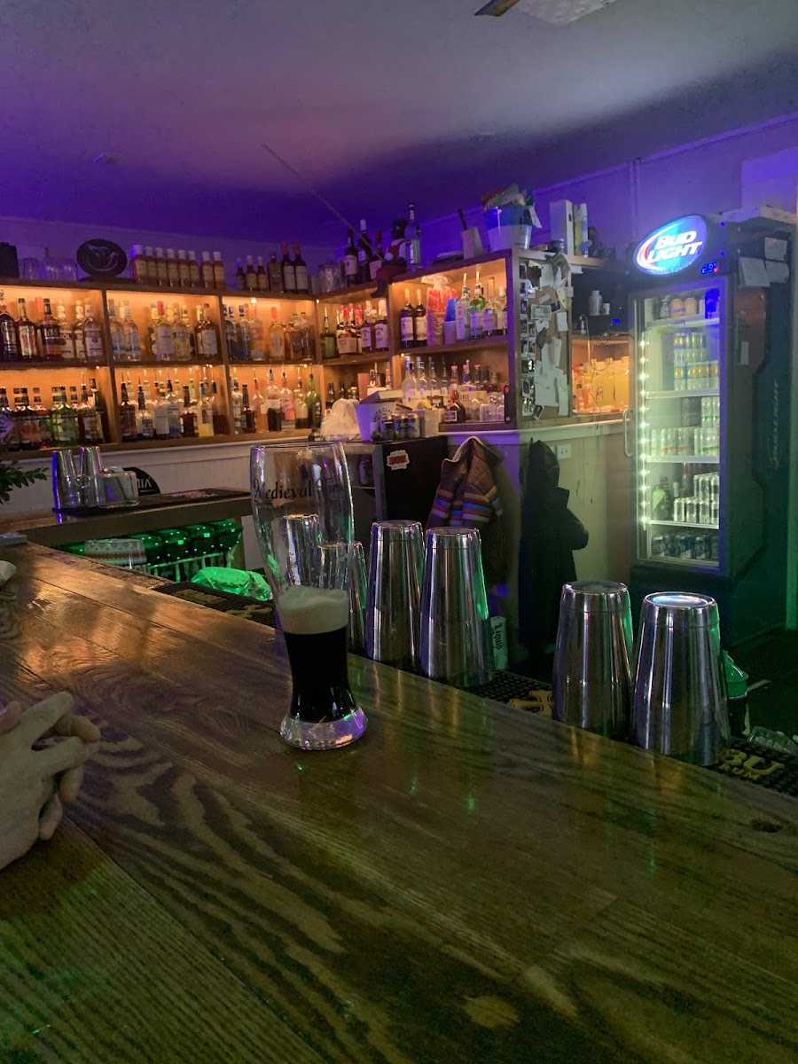 Who Cares Bar & No Grill